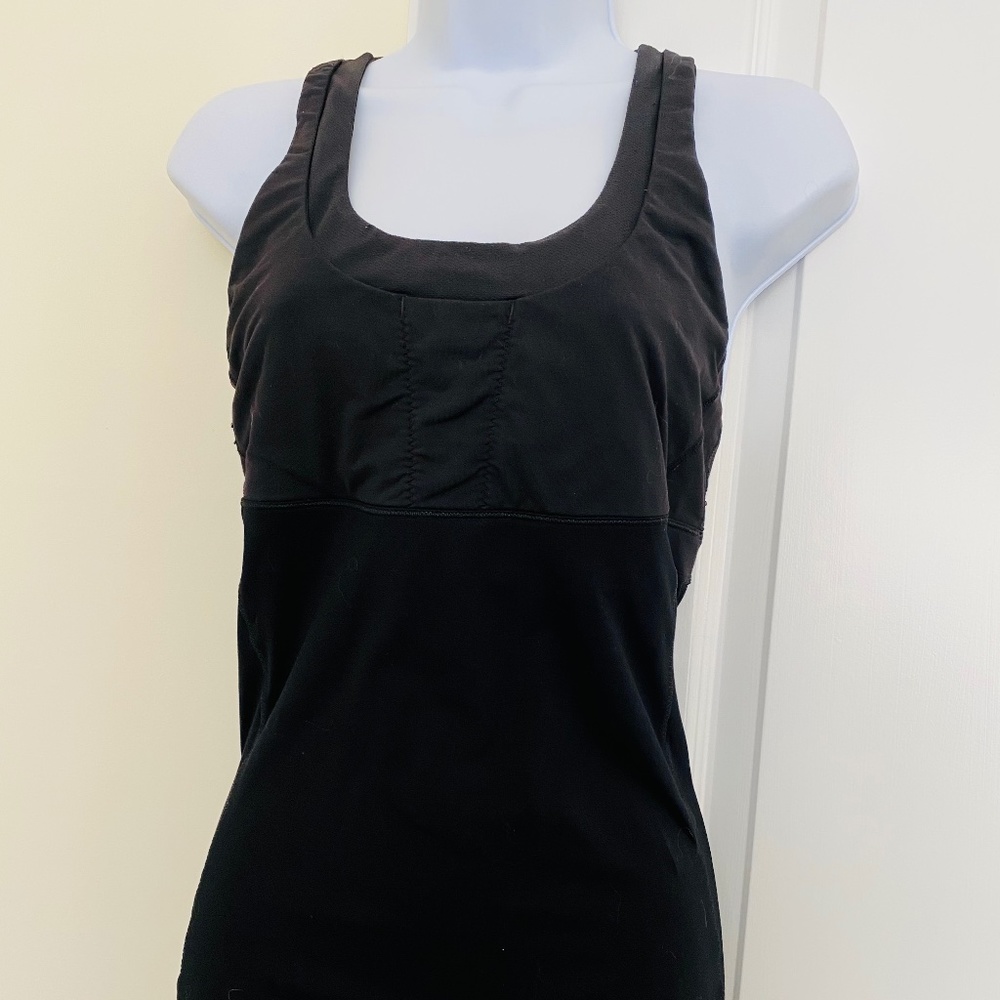 Lululemon black tank with criss cross back